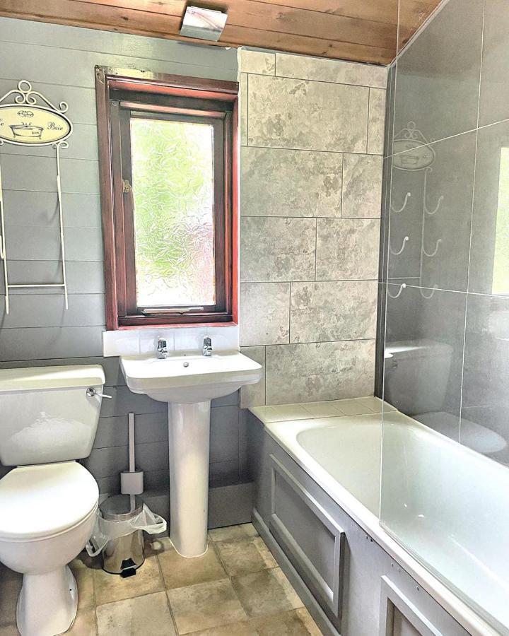 Magpie 2 Hot Tub Huntersmoon-Warminster-Longleat-Wiltshire别墅 外观 照片